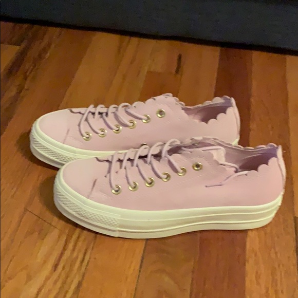 converse scalloped platform